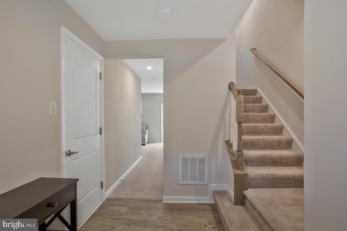 ANCHOR POINT - Residential Lease