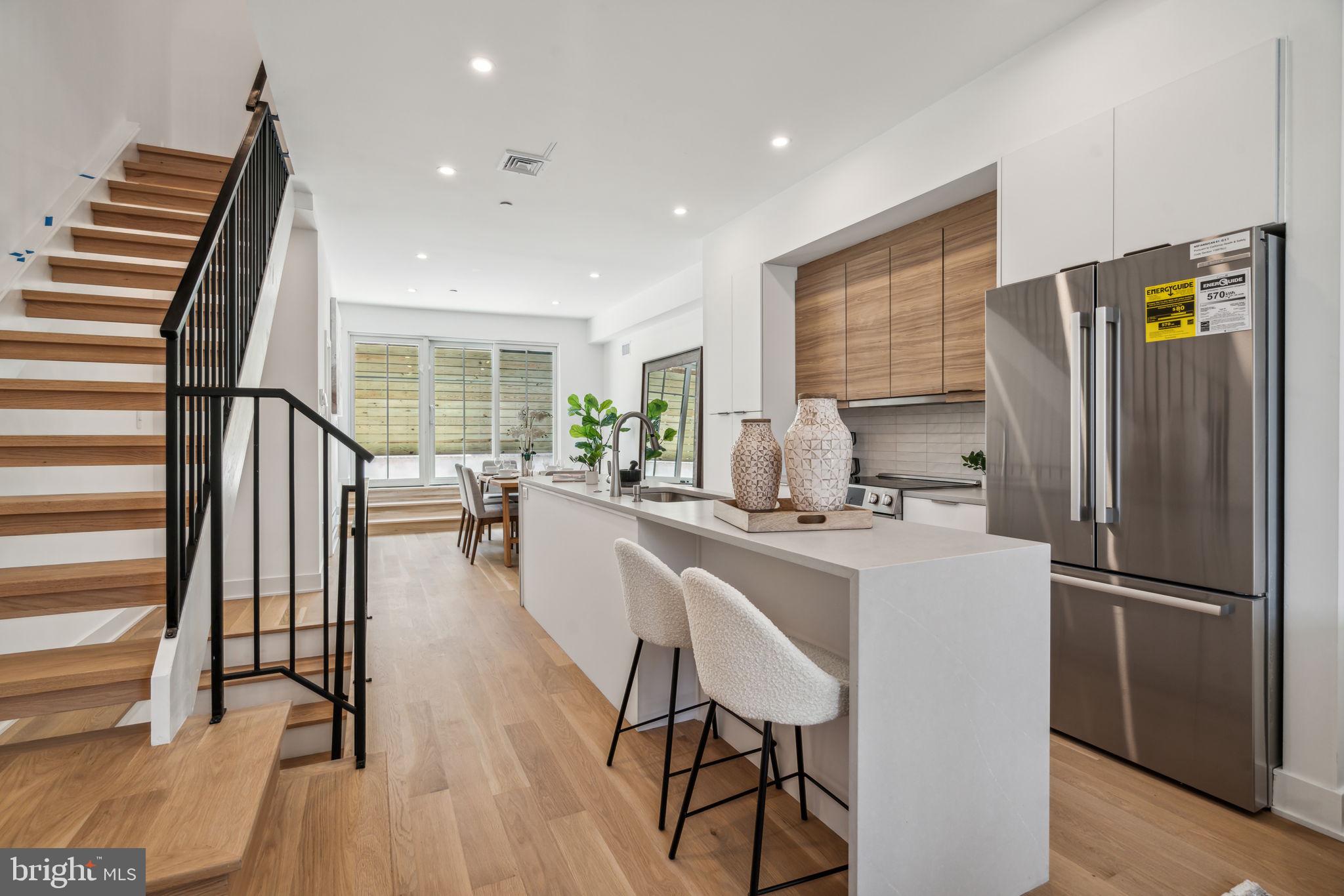 PASSYUNK SQUARE - Residential