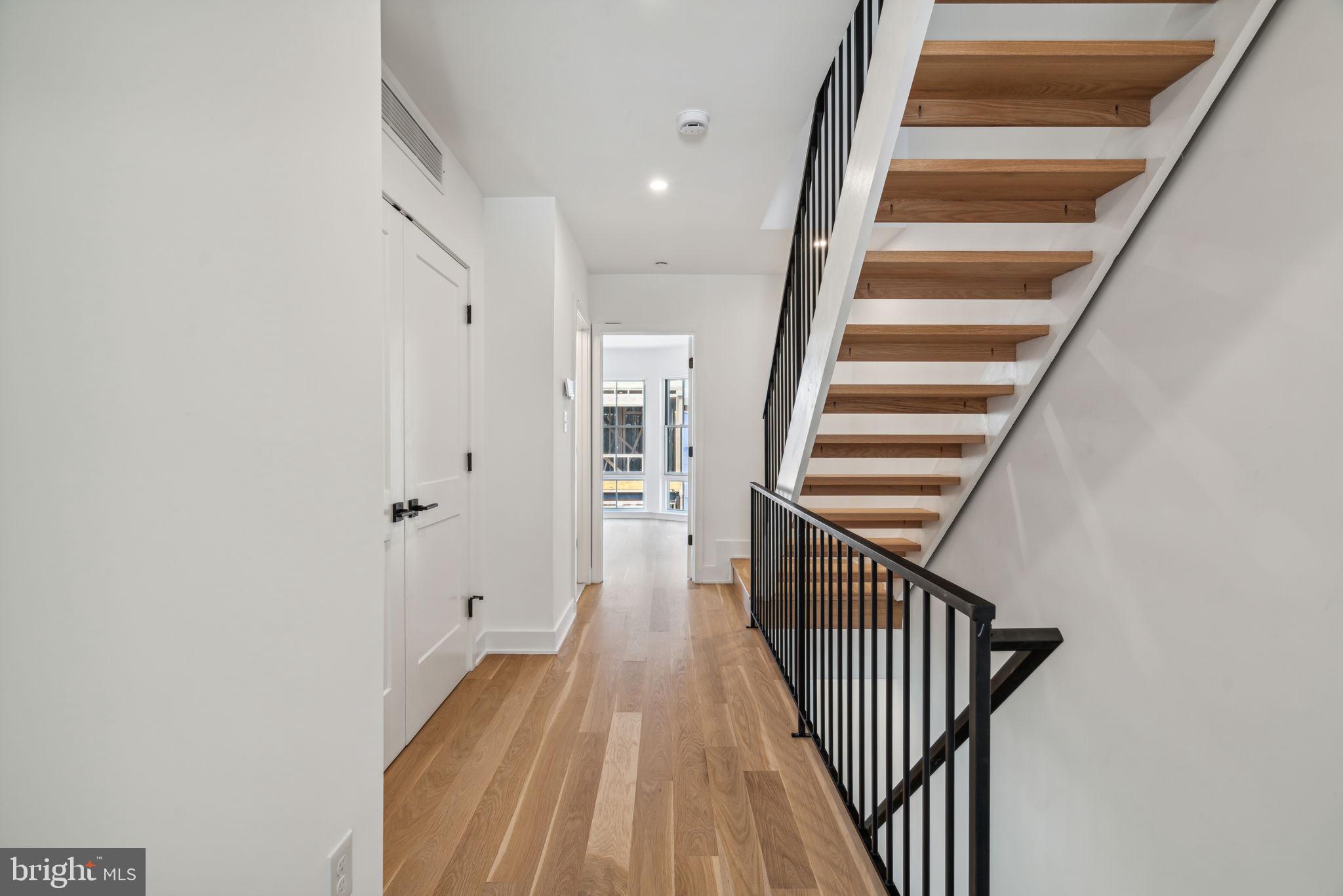 PASSYUNK SQUARE - Residential