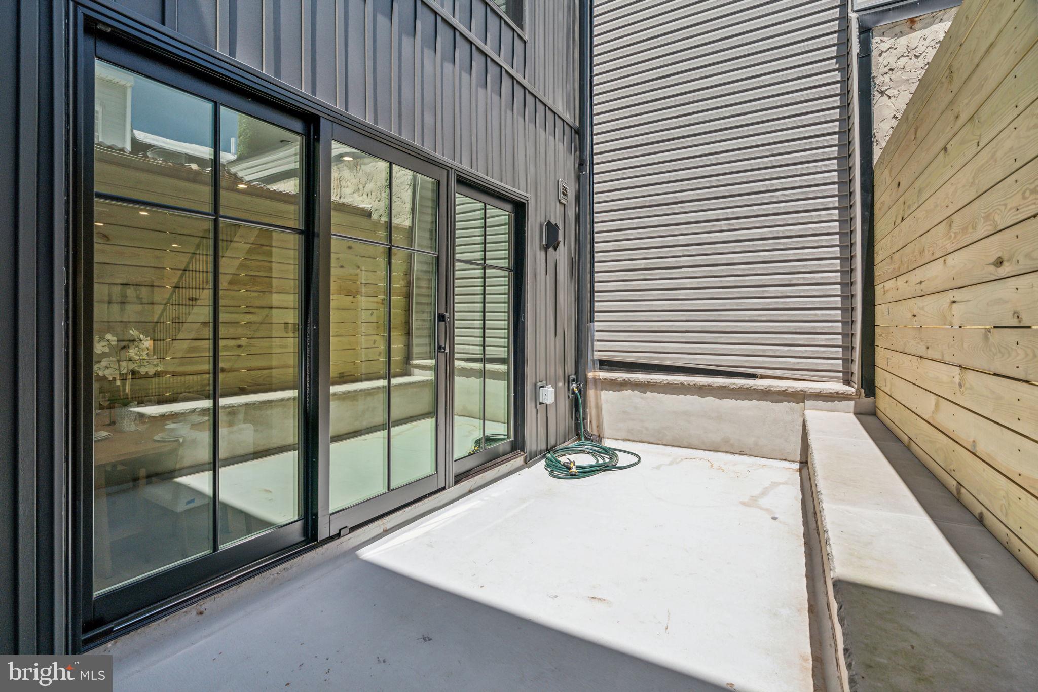 PASSYUNK SQUARE - Residential