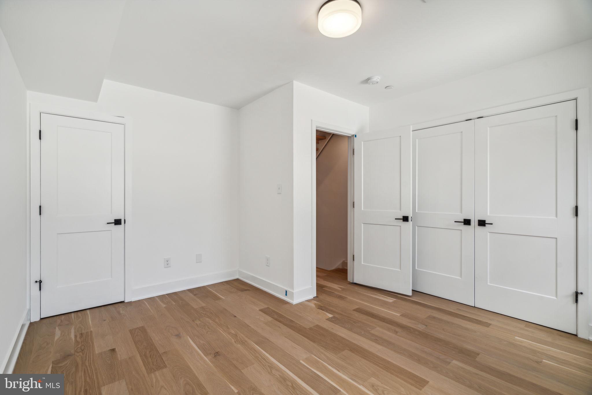 PASSYUNK SQUARE - Residential