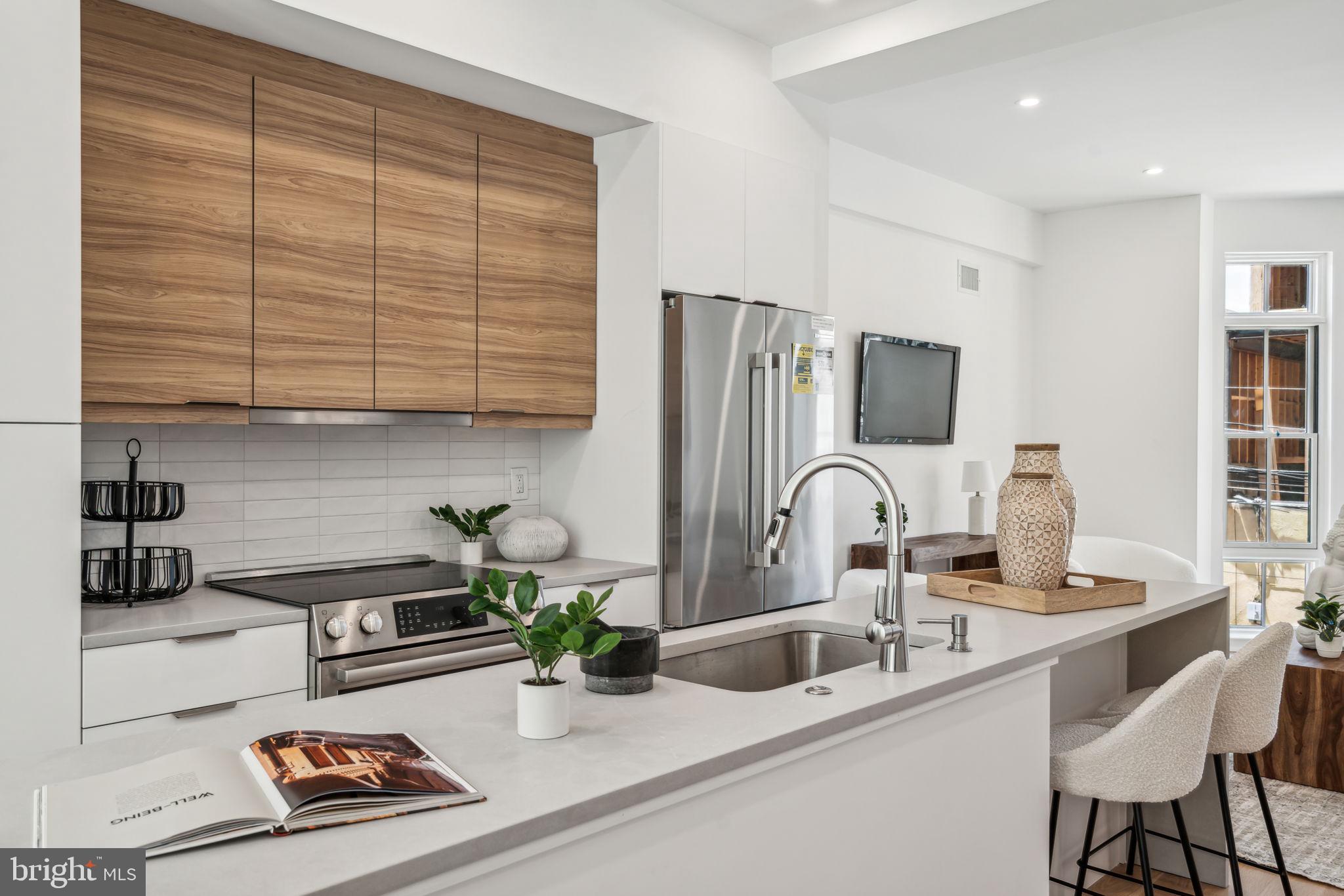 PASSYUNK SQUARE - Residential