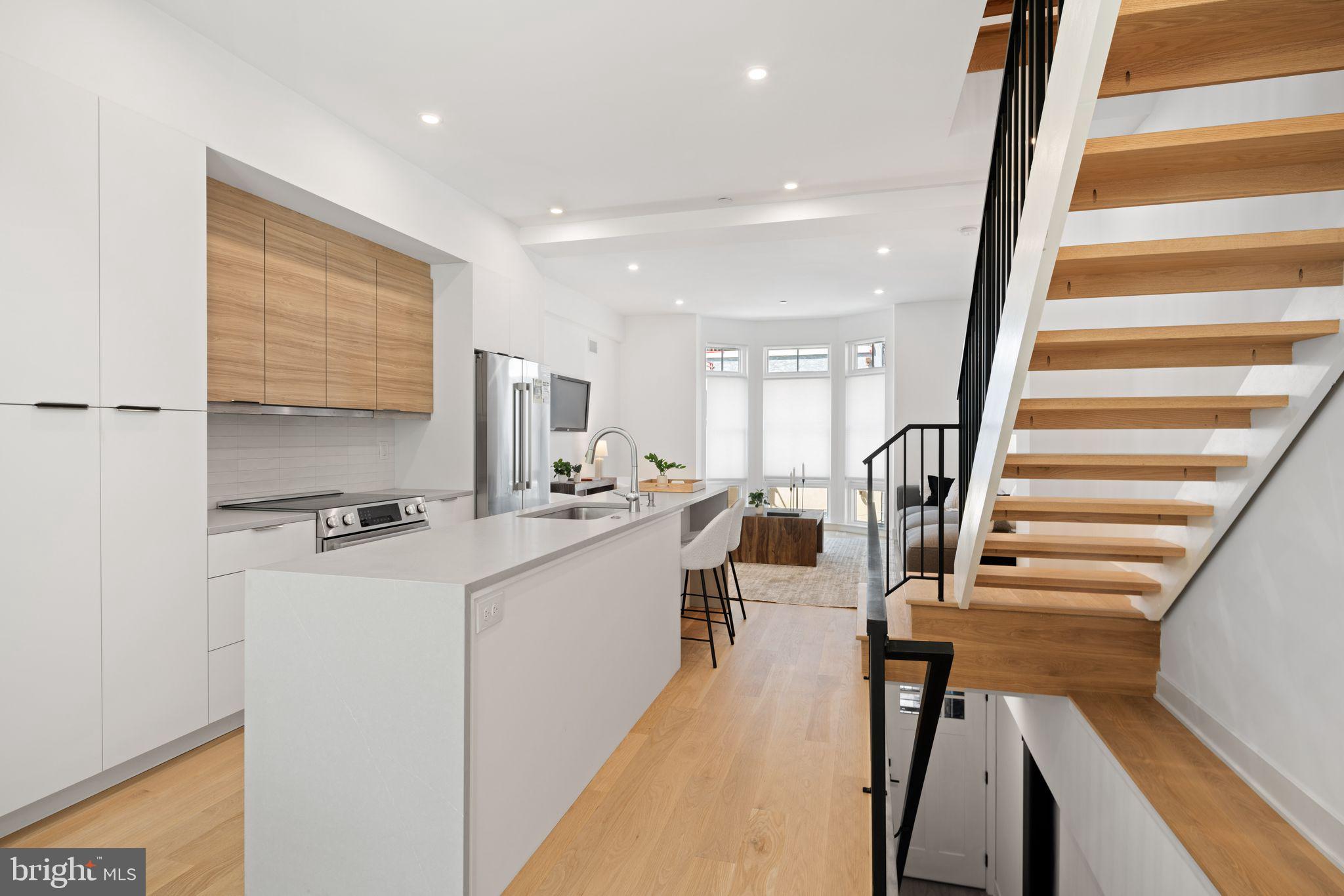 PASSYUNK SQUARE - Residential