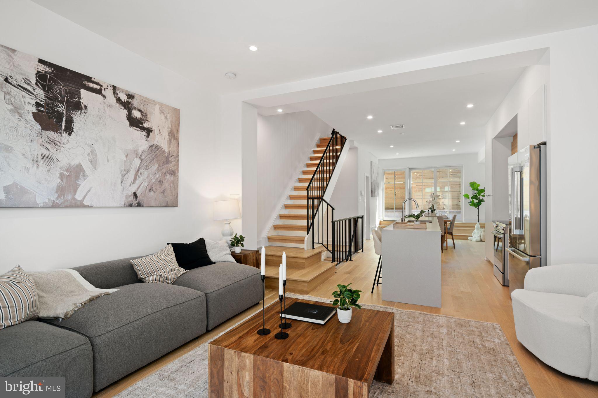 PASSYUNK SQUARE - Residential