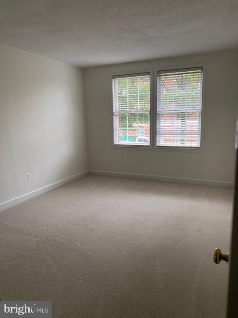 RIVERTON - Residential Lease