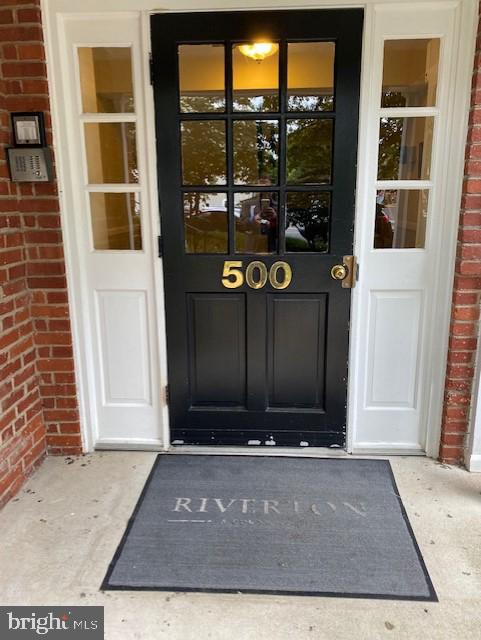 RIVERTON - Residential Lease