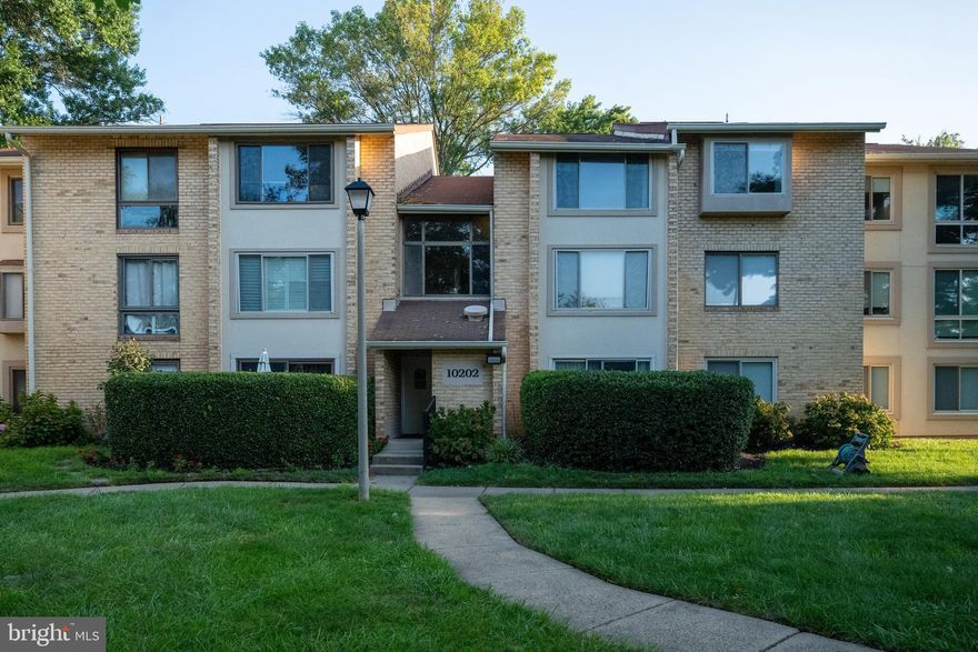Welcome to your new home in the heart of Oakton! This beautifully updated 2-bedroom, 2-bathroom condo with a versatile bonus room offers modern comfort and convenience in a serene setting.

Step inside to discover a freshly renovated space where no detail has been overlooked. The updated kitchen boasts all-new appliances, perfect for whipping up your favorite meals. The new hallway bathroom is sleek and stylish, adding a touch of luxury to your daily routine. A newly installed vanity in the main suite bathroom, and your own walk in closet with custom cabinetry. 

Enjoy the spacious and inviting living areas, including a cozy bonus room that can serve as a home office, playroom, or extra guest space—adaptable to suit your lifestyle needs.

Situated in a fantastic location, this condo is nestled near several scenic parks, including Nottoway Park and Borge Street Park, providing ample opportunities for outdoor recreation. As well as a neighborhood pool and tennis courts for enjoying the beautiful Oakton weather. Additionally, it’s part of the highly-regarded Oakton High School pyramid, making it an ideal choice for families.

Commuting is a breeze with major routes like 66 and 123 just minutes away, and a short drive will get you to the airport, simplifying travel and daily errands.

With all these features and a prime location, this condo offers a perfect blend of modern living and convenience. Don’t miss out on the opportunity to make it yours—schedule a visit today and see firsthand why this is the ideal place to call home!