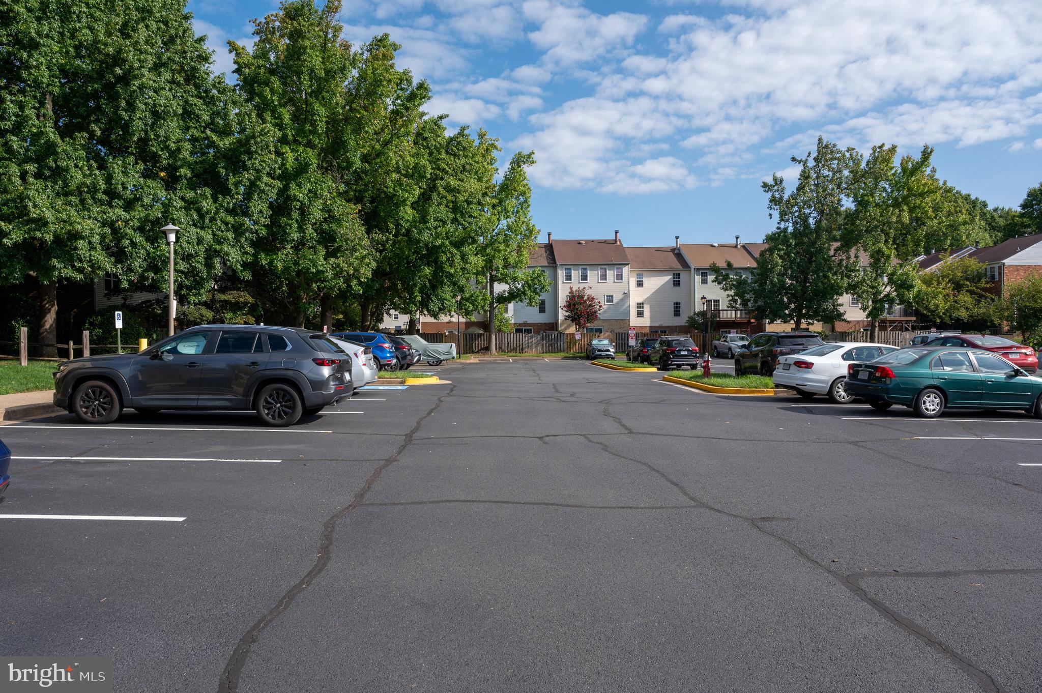 VISTAS OF VIENNA CONDOMINIUMS - Residential