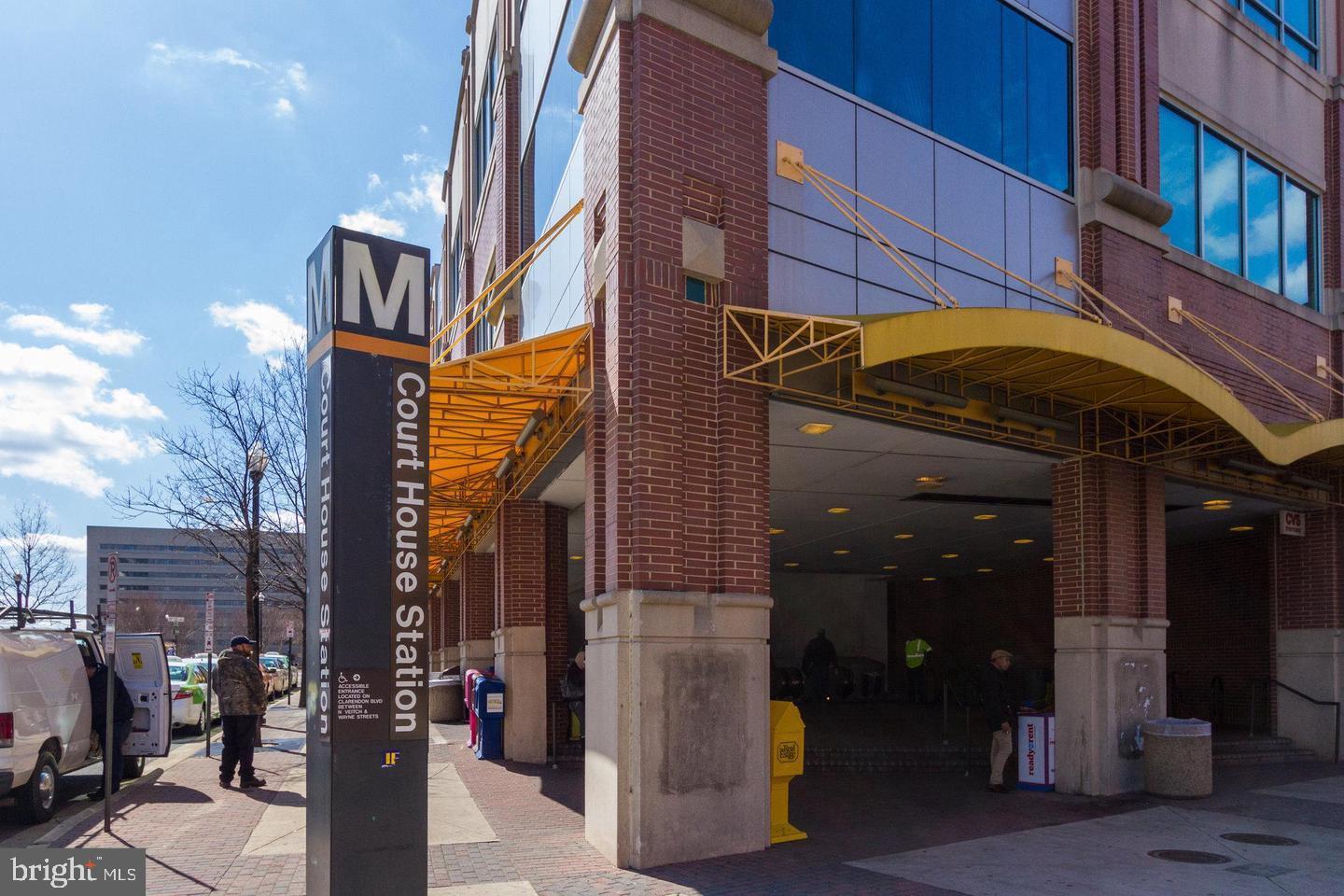 2220 FAIRFAX DRIVE 608