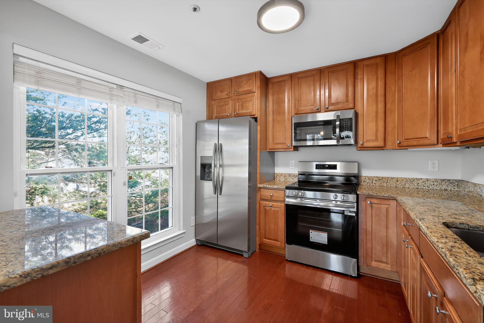 LEE LANDING - Residential