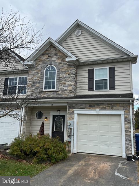 Townhouse For Sale - 1256 Emilys Court<br/> GREENCASTLE, PA 17225