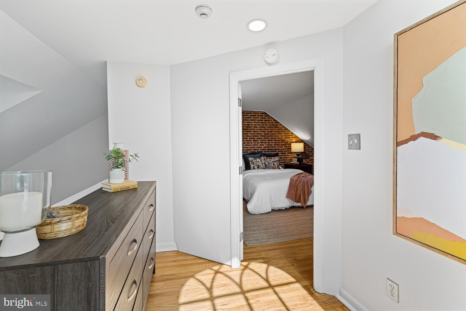 SOCIETY HILL - Residential