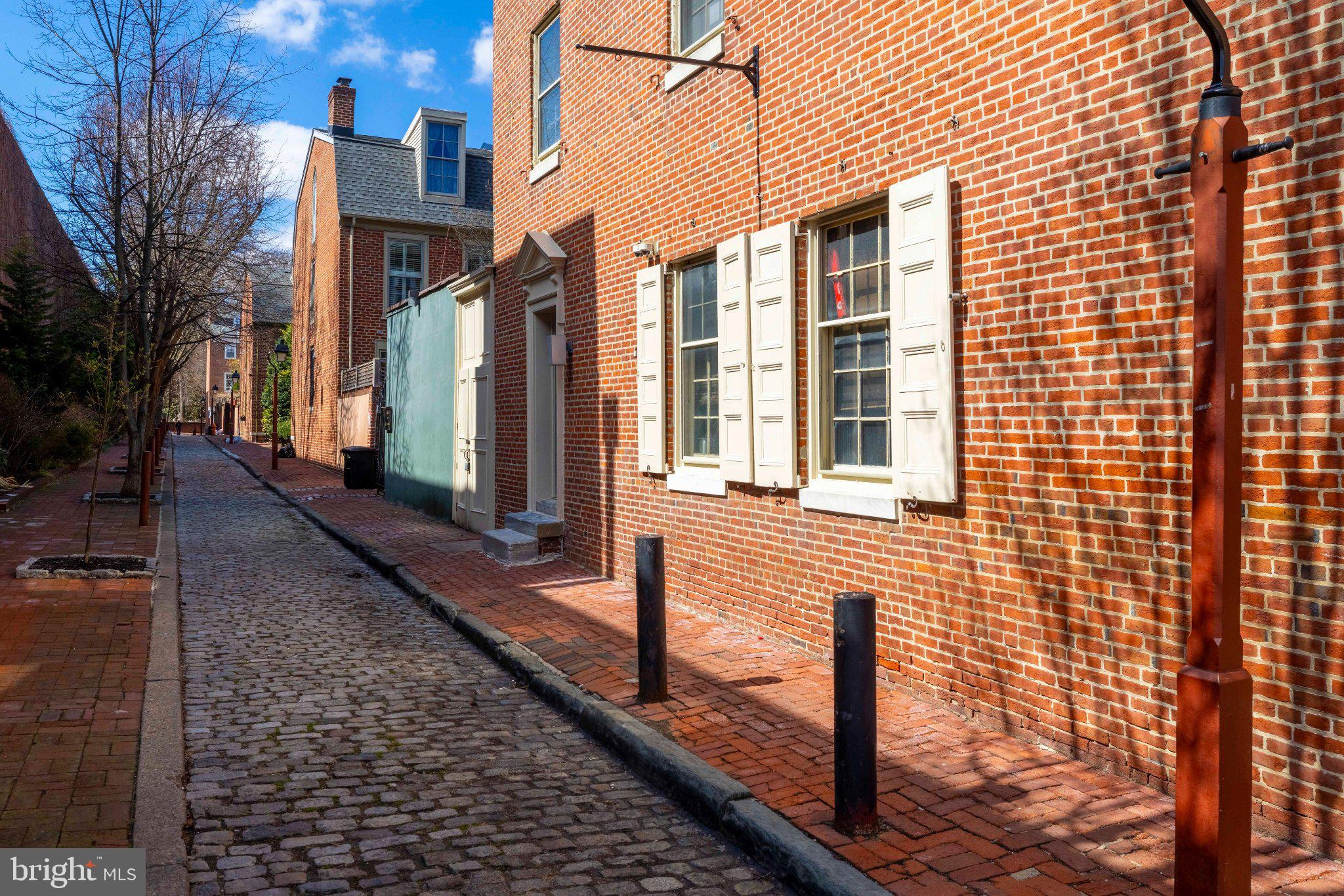 SOCIETY HILL - Residential