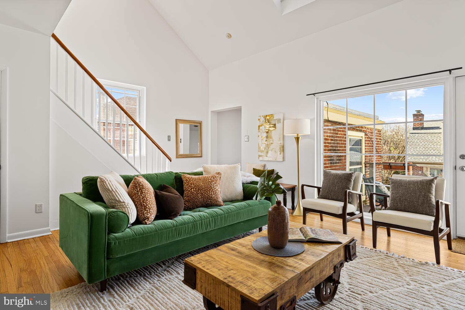 SOCIETY HILL - Residential