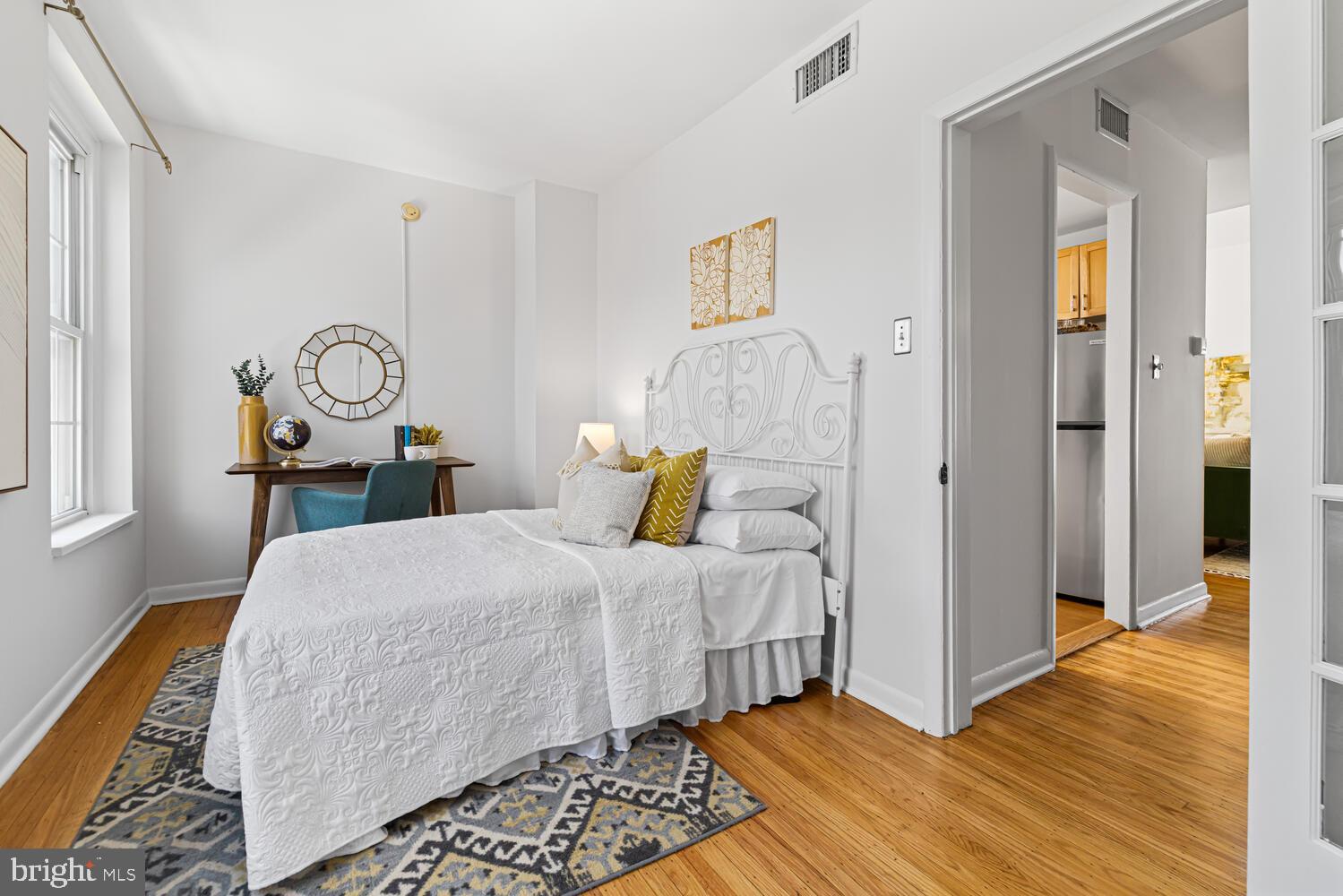 SOCIETY HILL - Residential