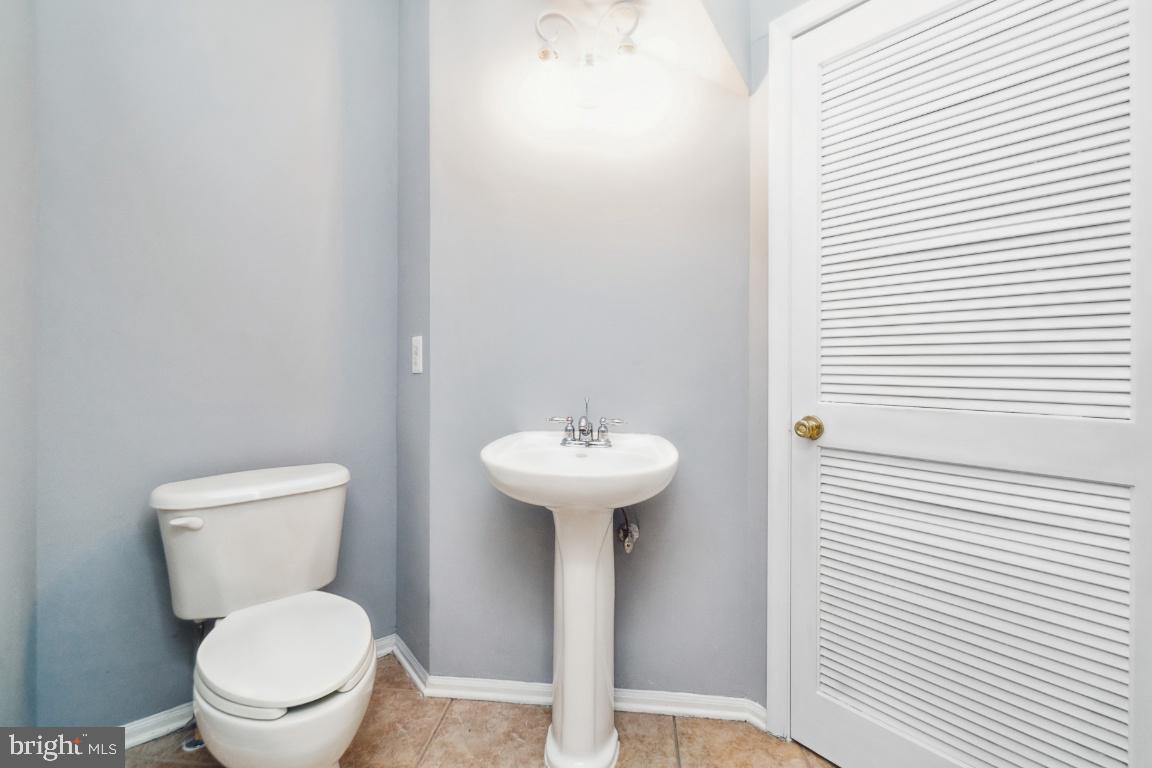 THE TOWNES CONDOMINIUM - Residential