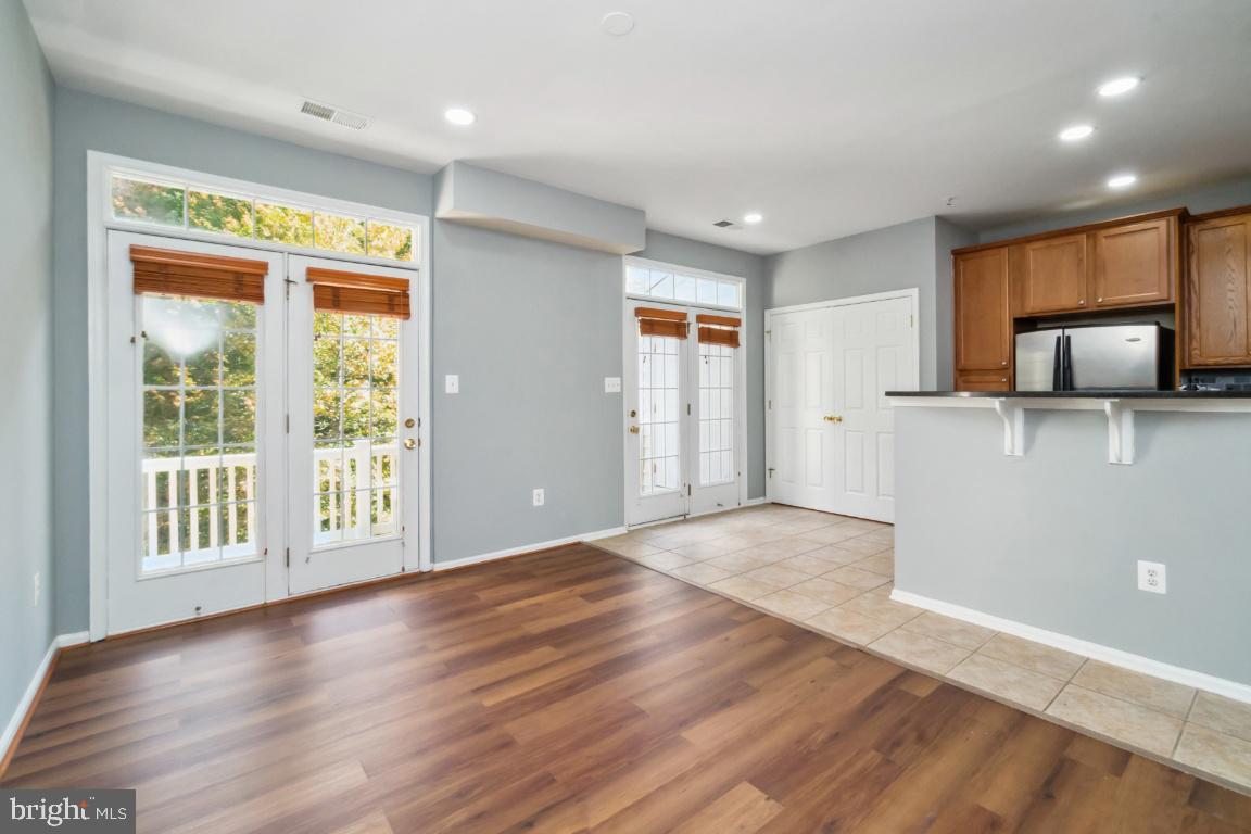 THE TOWNES CONDOMINIUM - Residential