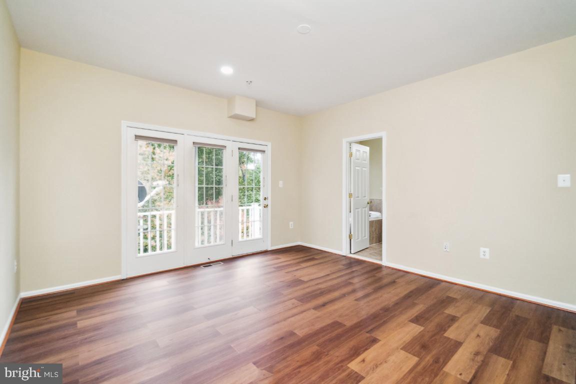 THE TOWNES CONDOMINIUM - Residential