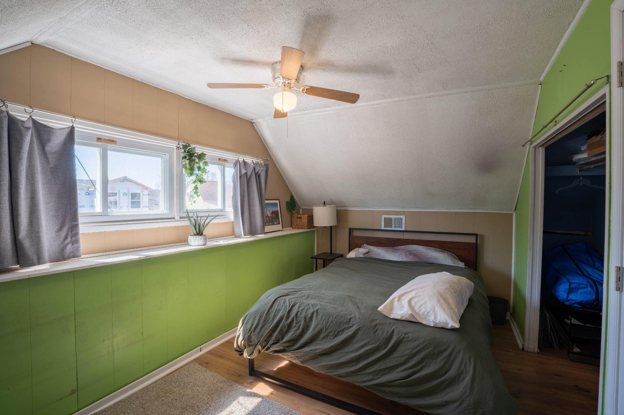 LEVITTOWN - Residential