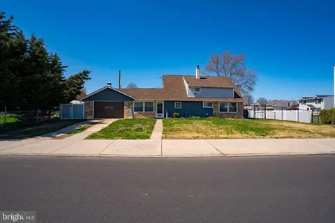 MLS: PABU2117570