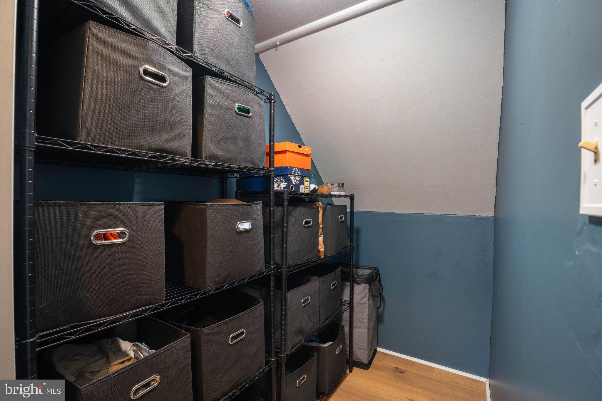 LEVITTOWN - Residential