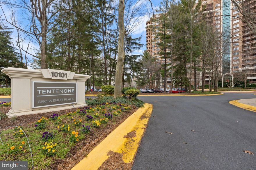 Welcome home to this beautifully updated 1 bedroom, 1 bath condo just minutes from downtown Bethesda, NIH, Walter Reed, shopping, dining, entertainment and the Grosvenor Metro! Perfectly situated near major roadways, parks and walking trails, this condo offers convenience and comfort.
Inside, you'll find granite countertops, stainless steel appliances, wood plank flooring, new paint and new carpeting. Located on the 15th floor this unit has panoramic views from the balcony, living room and bedroom. The spacious bedroom features a walk-in closet, and the updated bathroom adds a fresh modern touch. Enjoy the convenience of an in-unit washer and dryer.
The condo fee covers water, sewer, management, a master insurance policy, 24-hour concierge, and access to fabulous amenities.
Don't miss this incredible opportunity! Schedule your tour today!