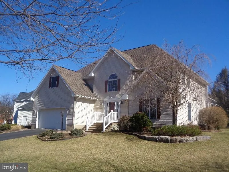 100 Aberdeen Lane, Madison Twp, PA 18444