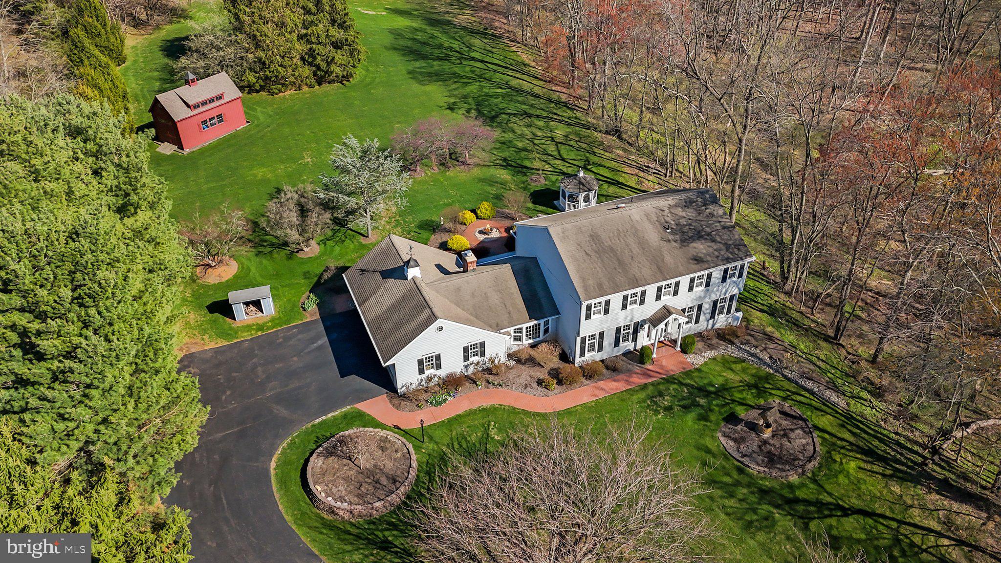85 BROWNSBURG ROAD