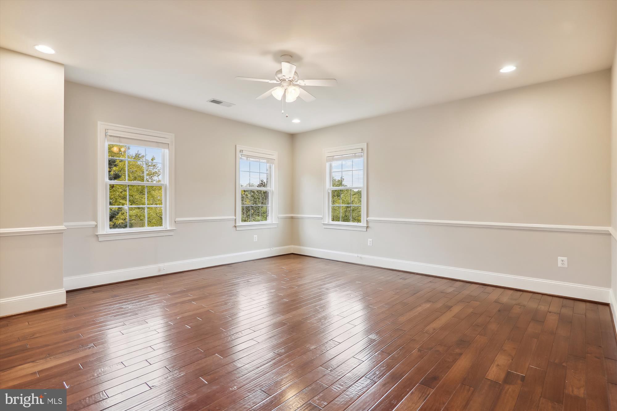 OAK GROVE - Residential