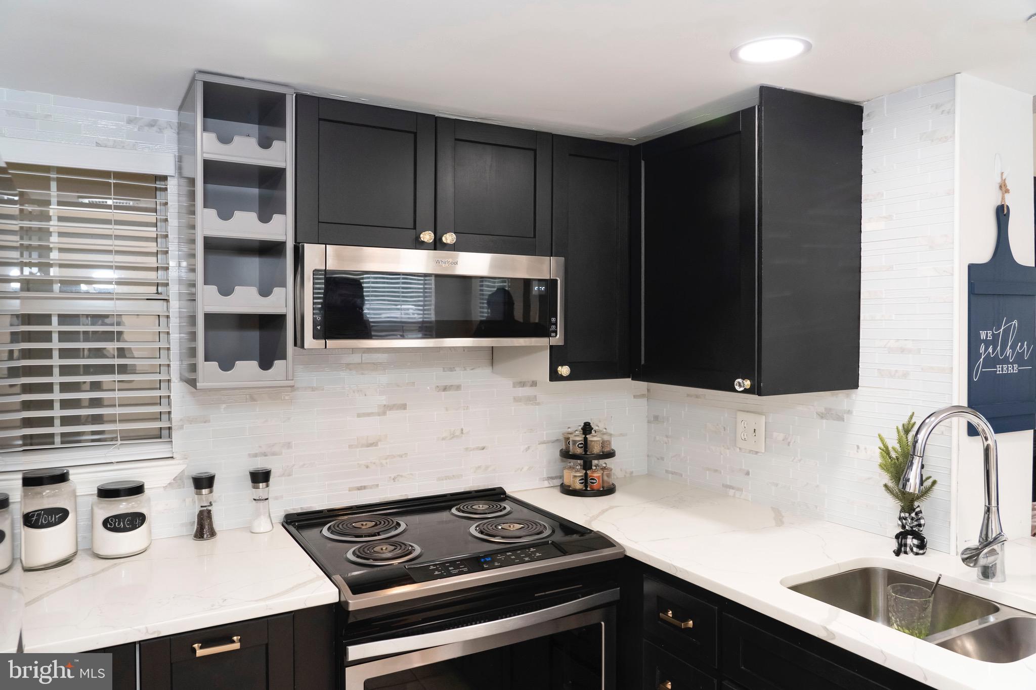 VISTAS AT LAKE ARBOR - Residential