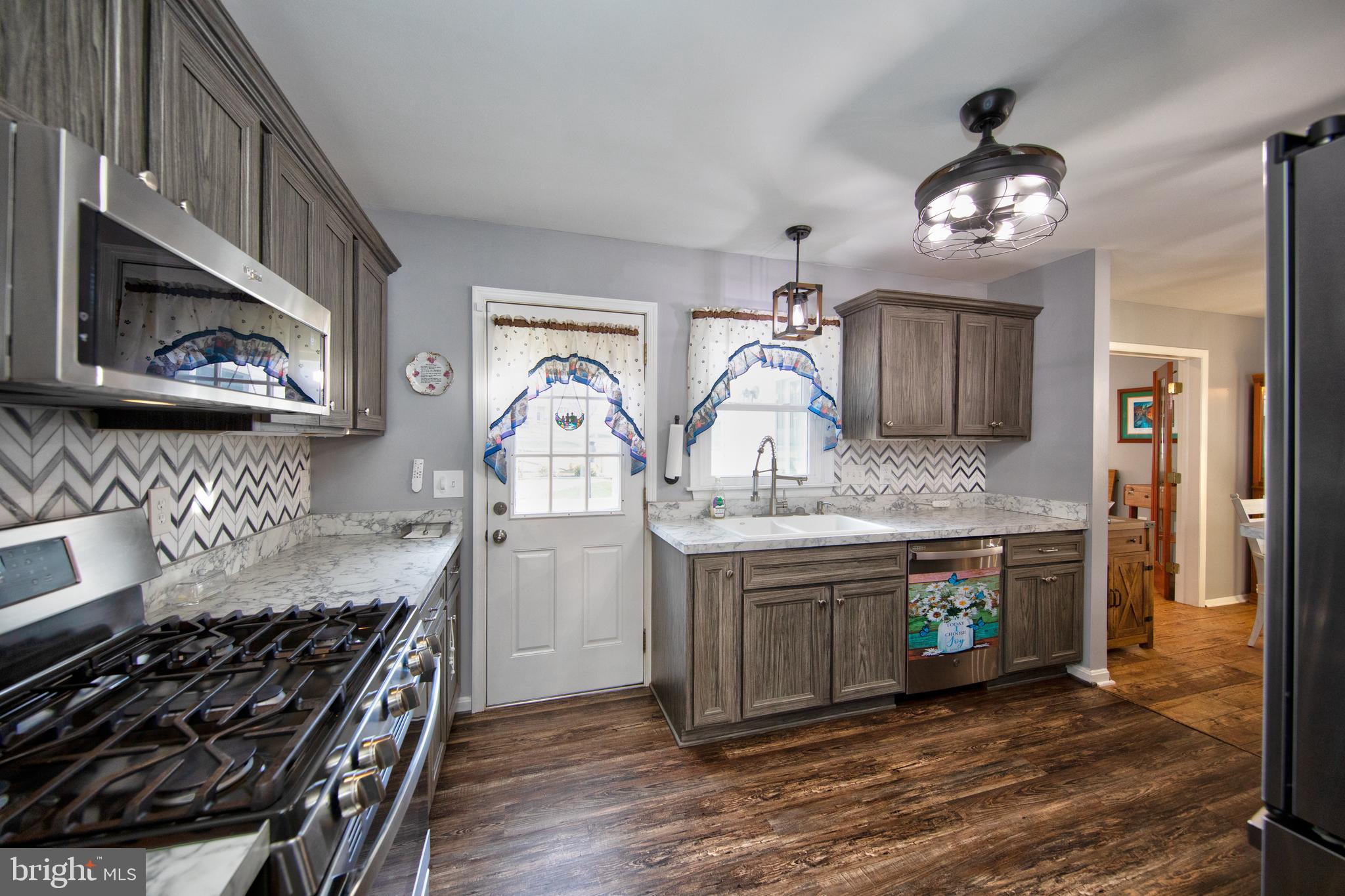 HOMESTEAD VILLAGE - Residential