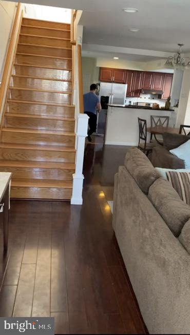 GARRETT HILL - Residential