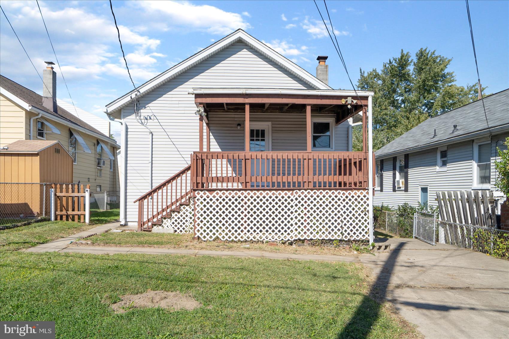 LORRAINE PARK - Residential