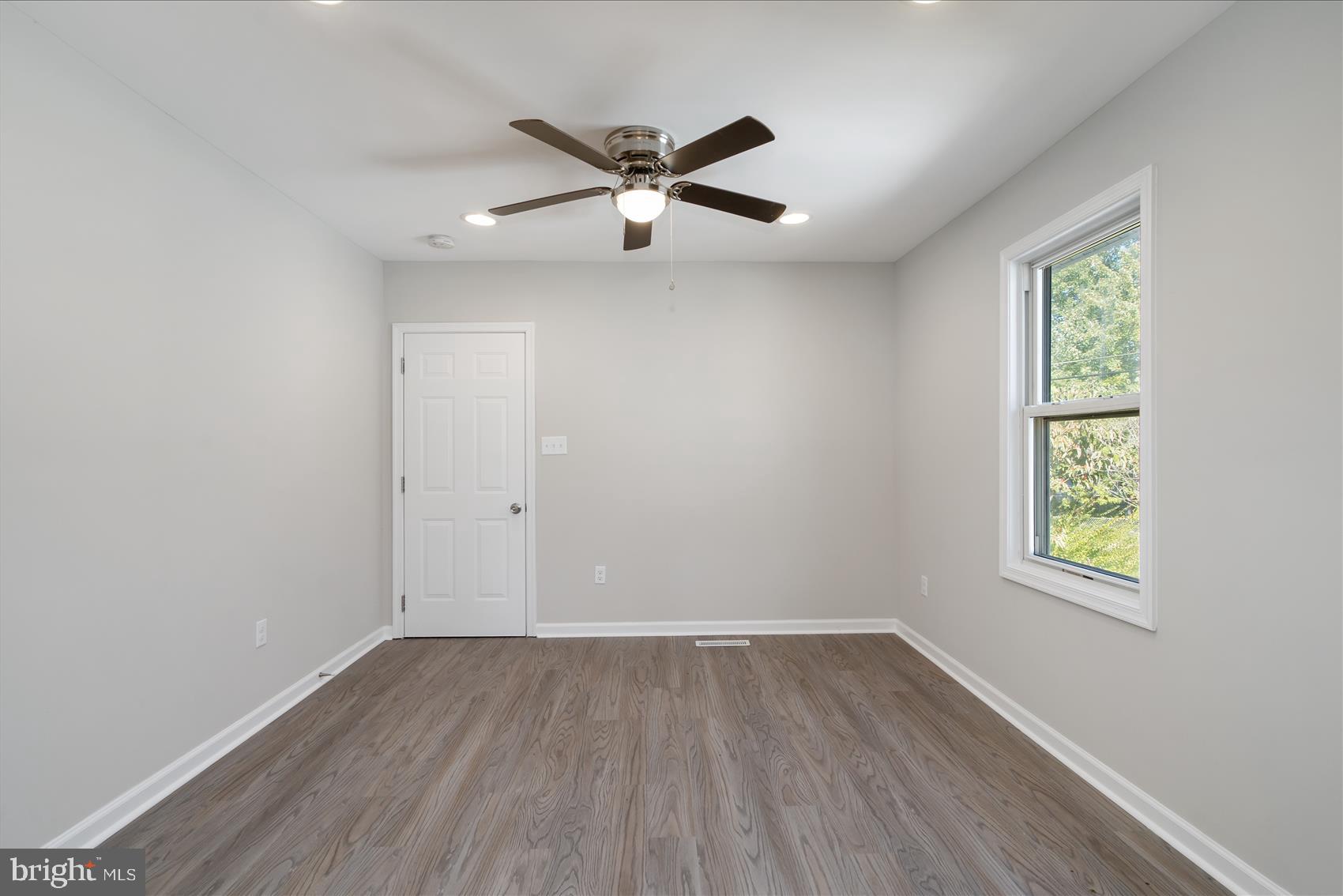 LORRAINE PARK - Residential