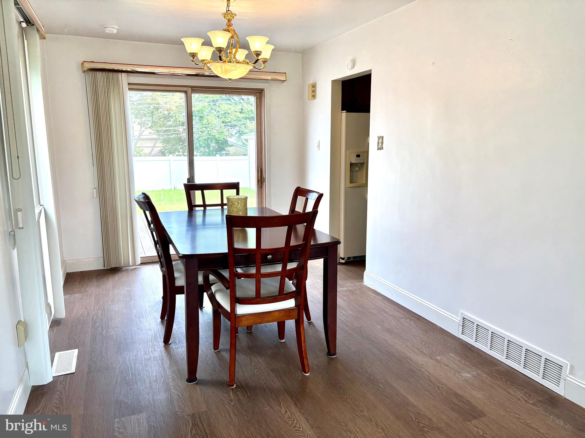 LAWRENCE PARK - Residential