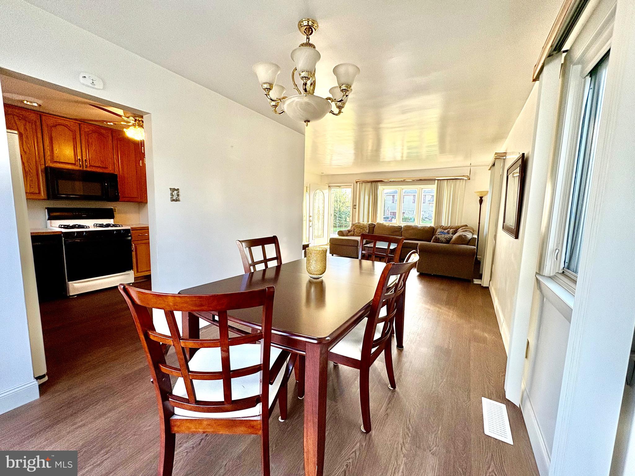 LAWRENCE PARK - Residential