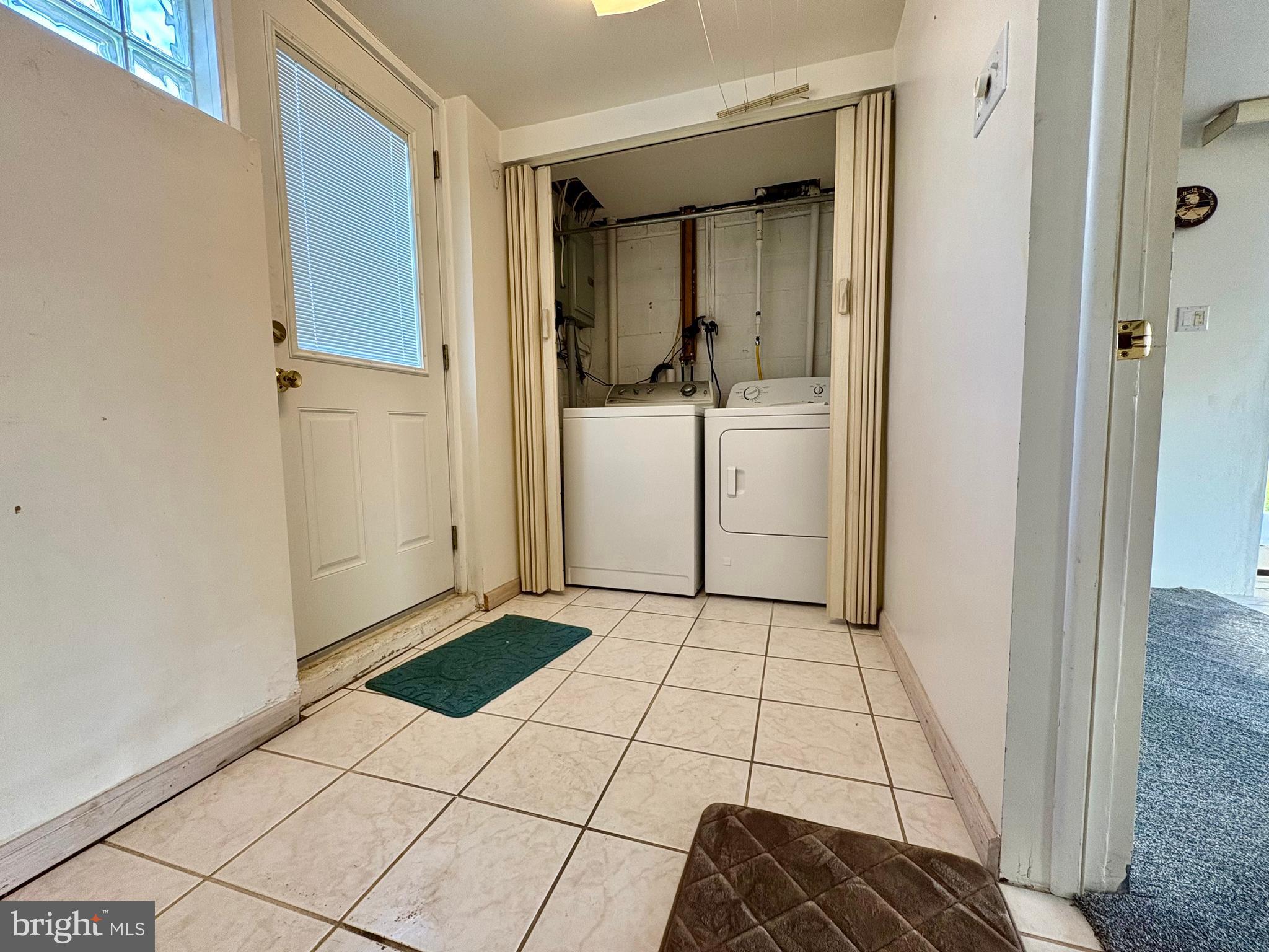 LAWRENCE PARK - Residential