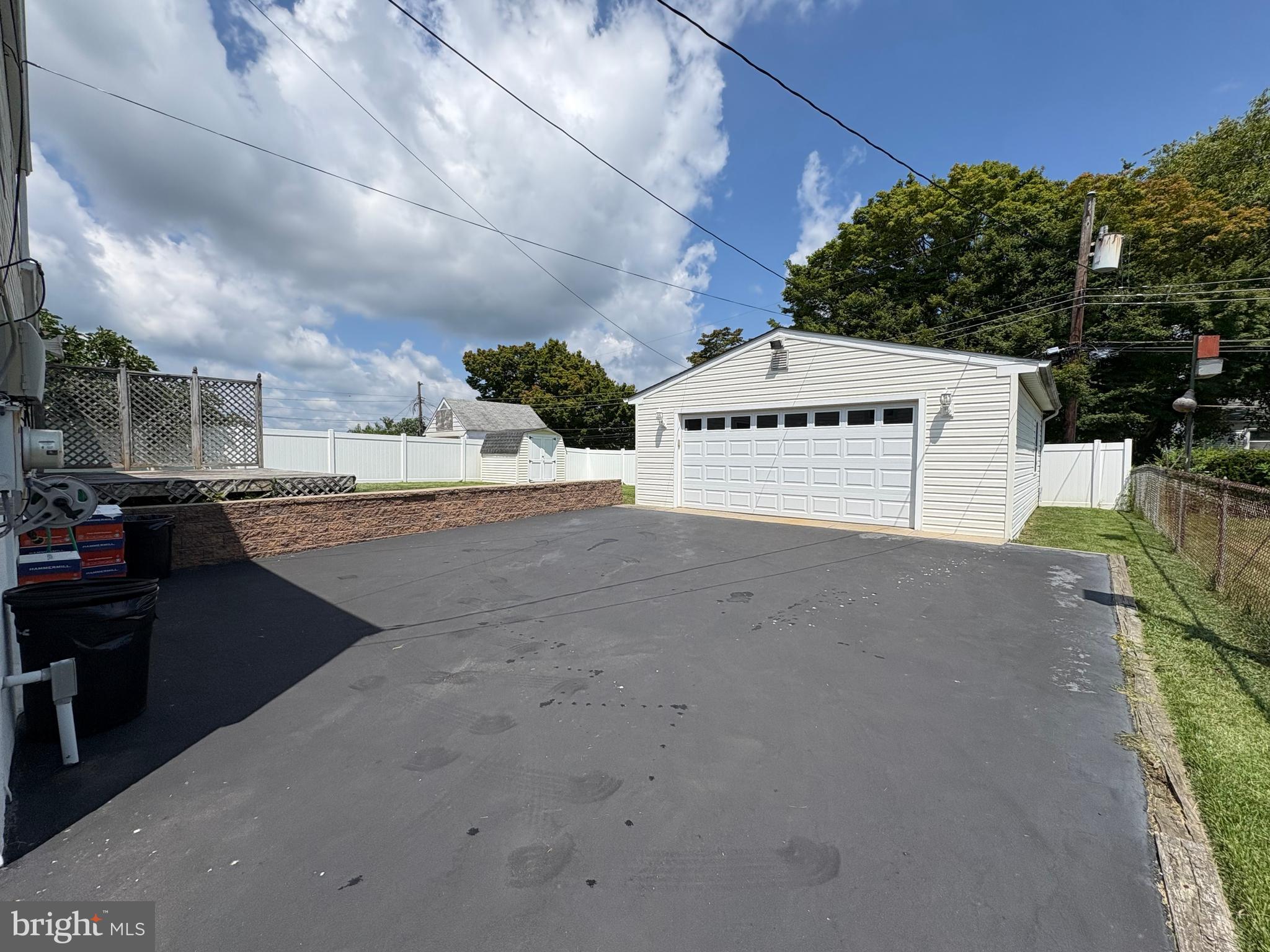 LAWRENCE PARK - Residential