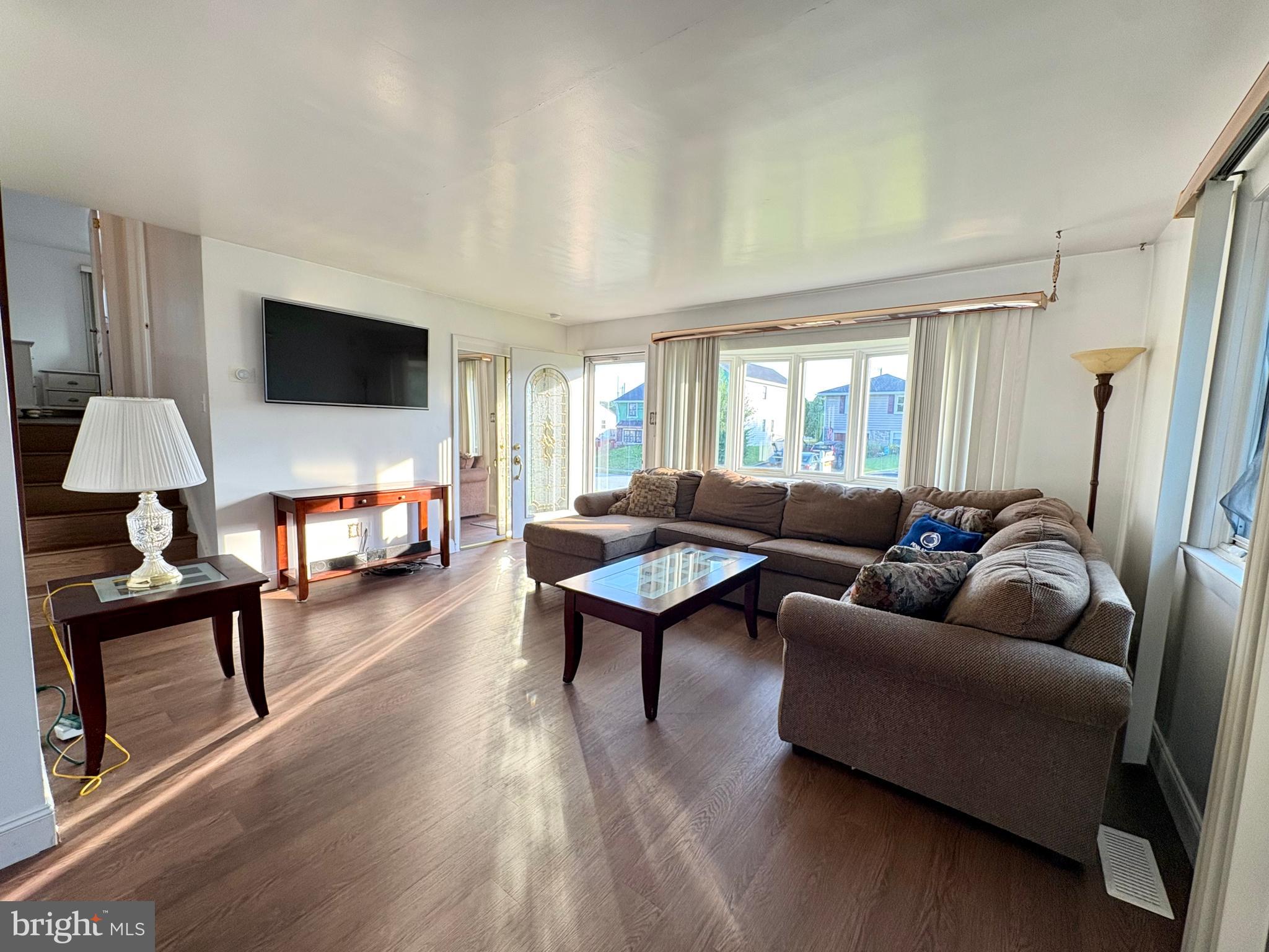 LAWRENCE PARK - Residential