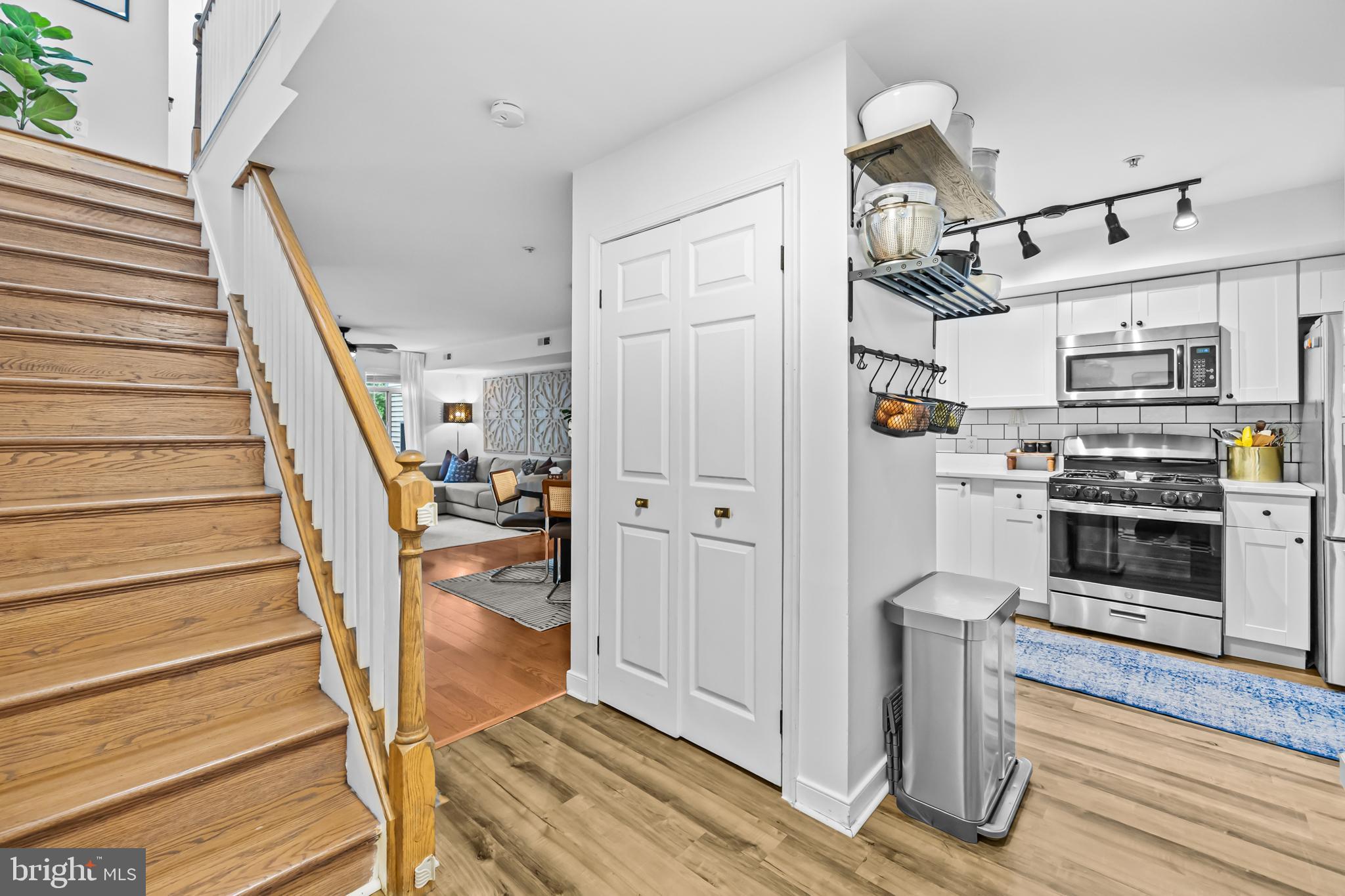 STEVENSON COURT - Residential