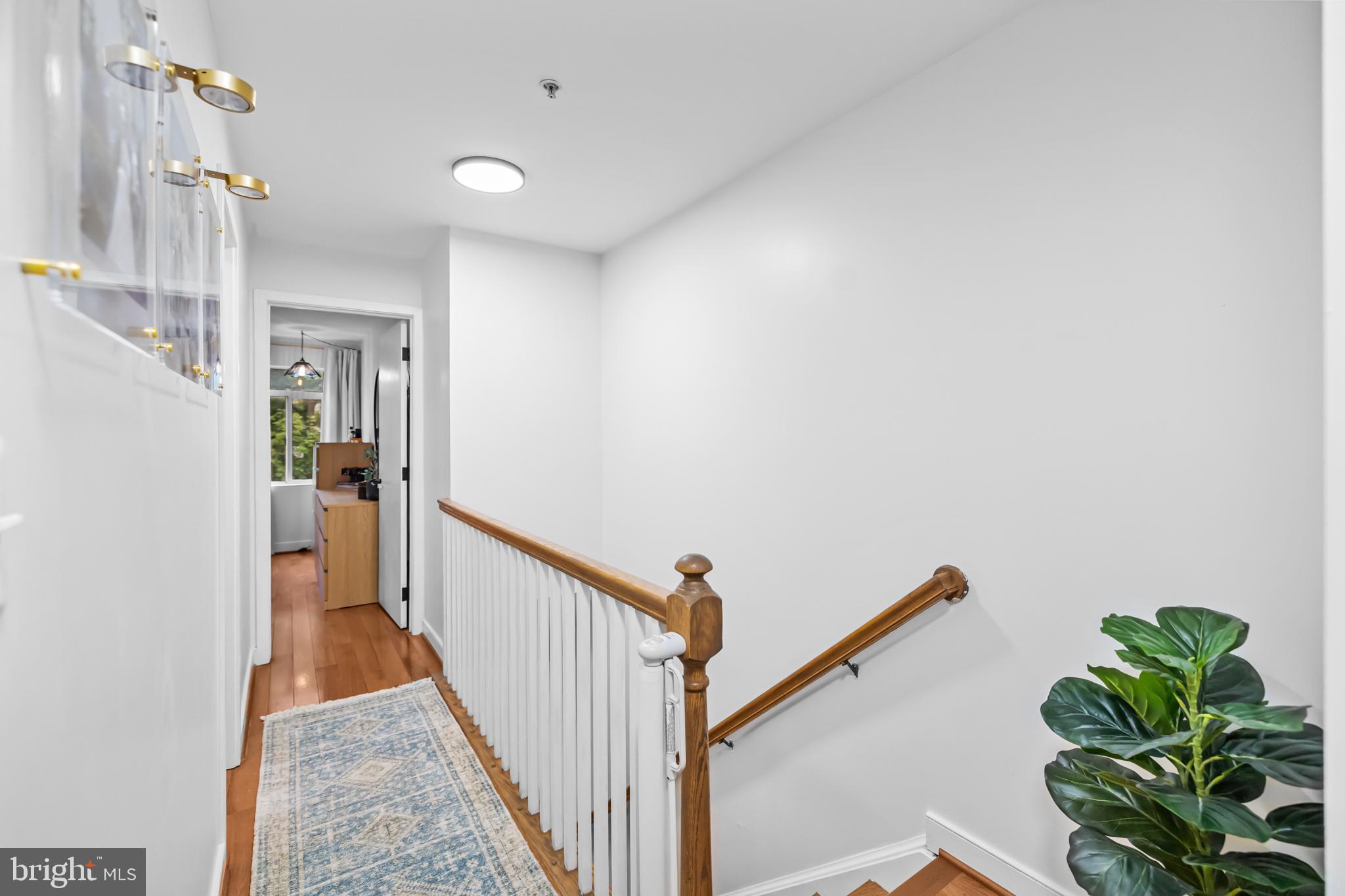 STEVENSON COURT - Residential