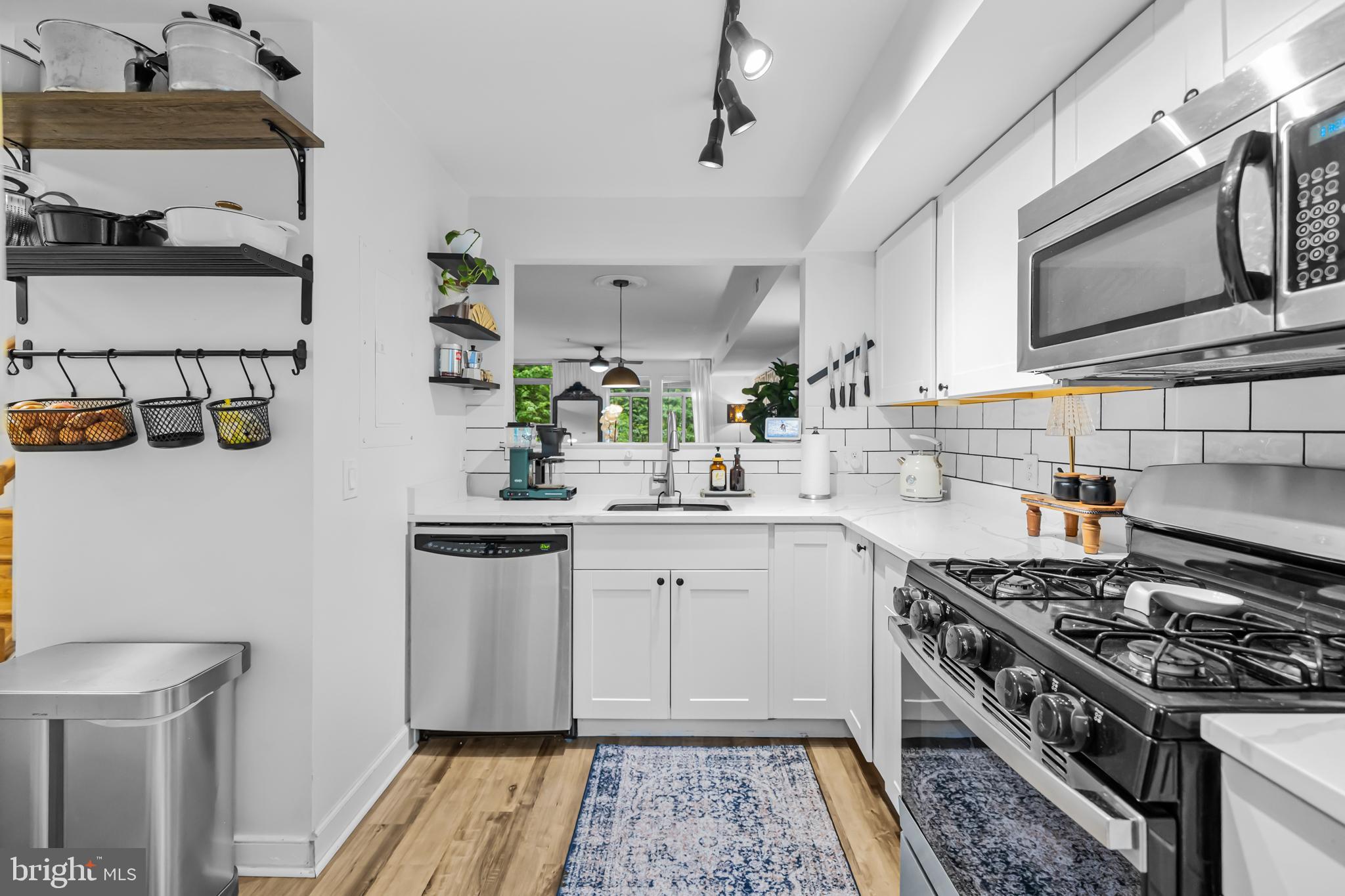STEVENSON COURT - Residential