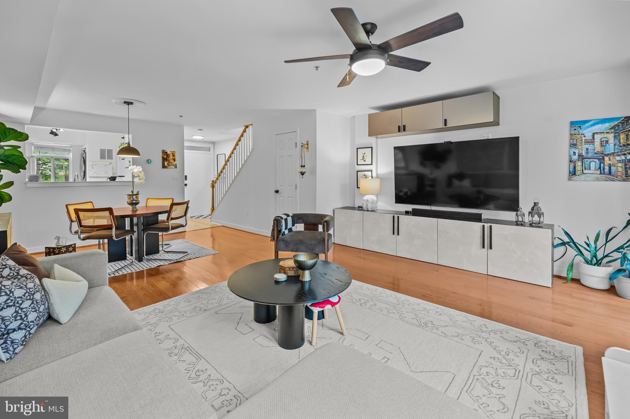STEVENSON COURT - Residential