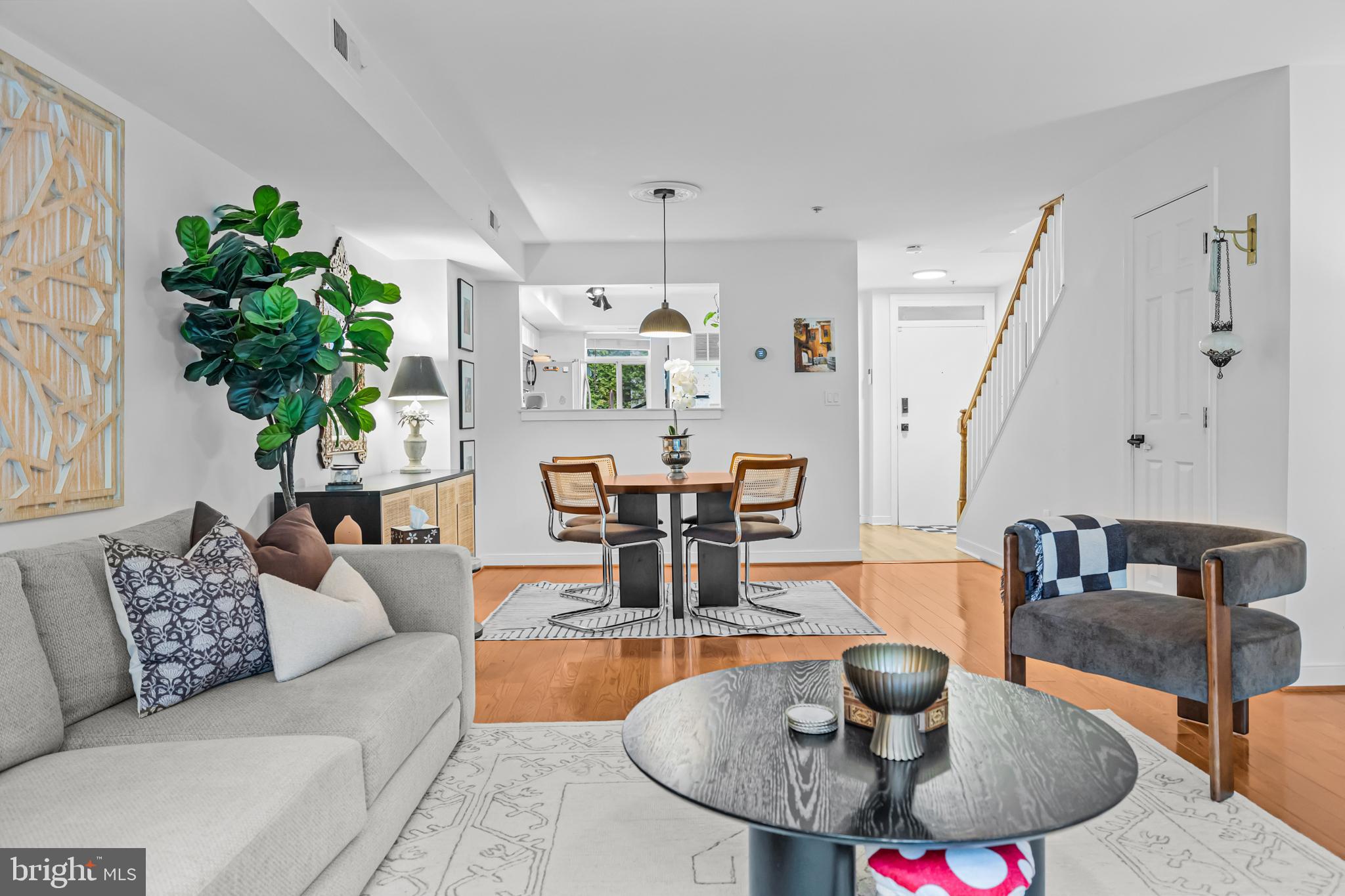 STEVENSON COURT - Residential