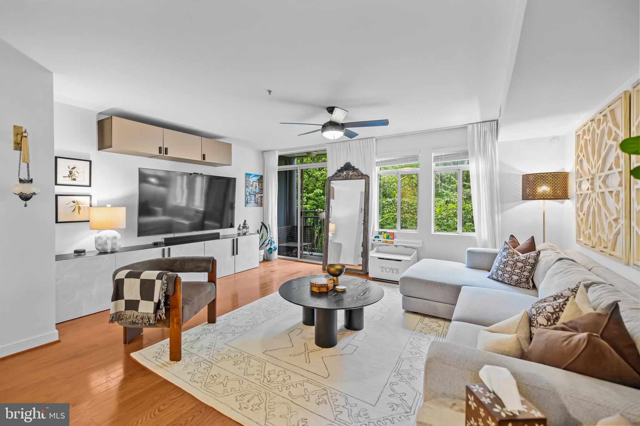 STEVENSON COURT - Residential