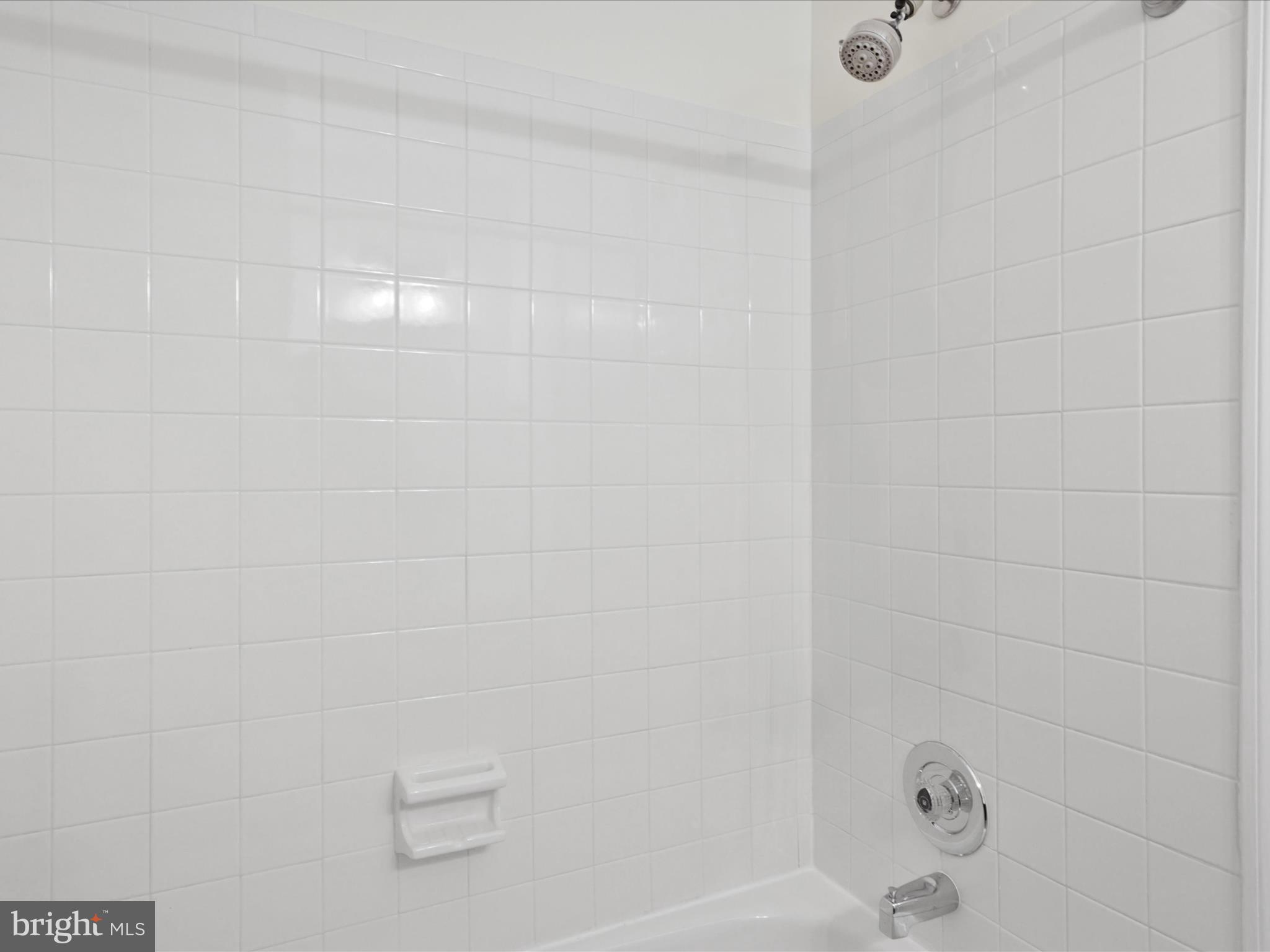 LOFTRIDGE - Residential Lease