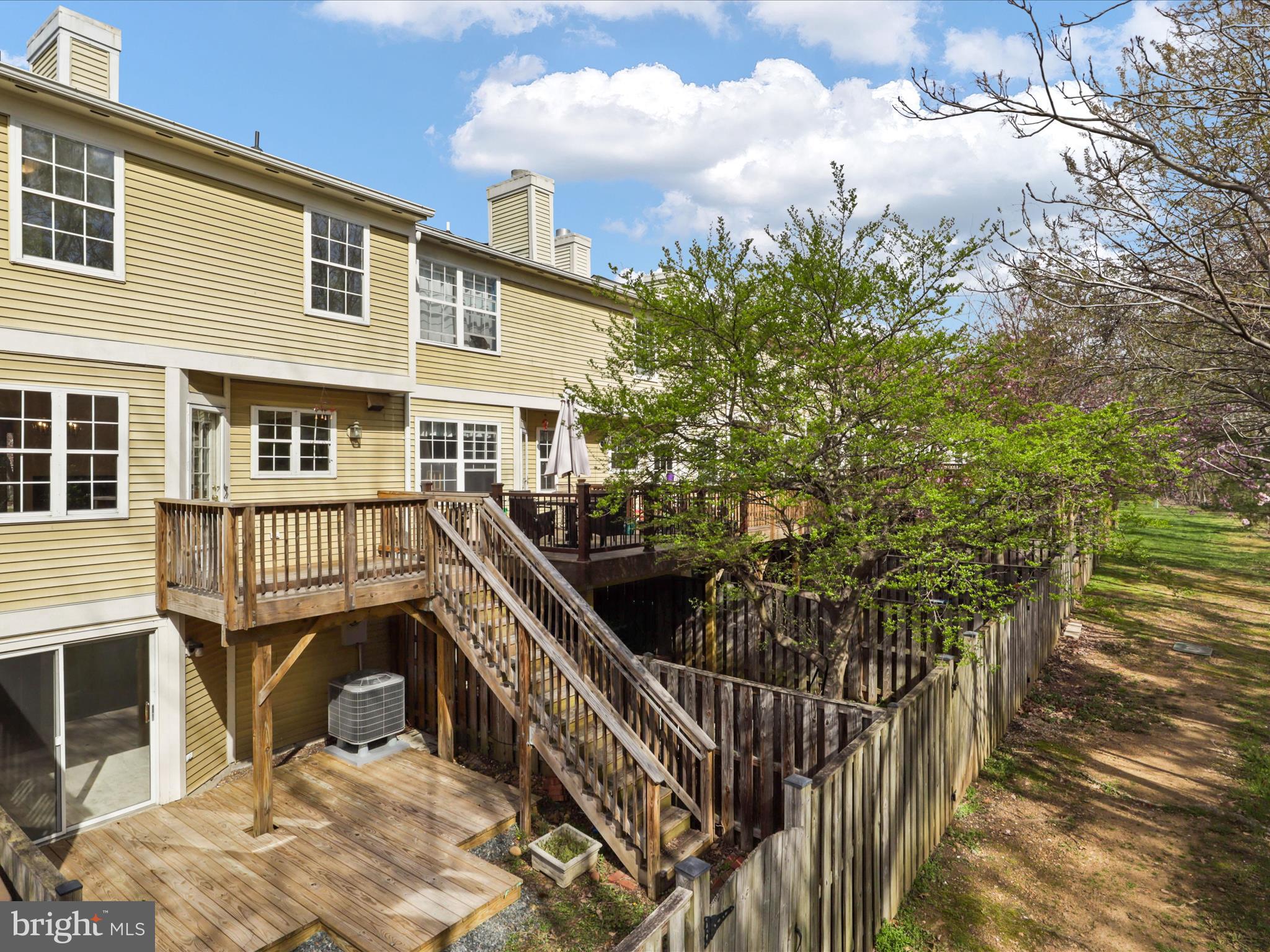 LOFTRIDGE - Residential Lease