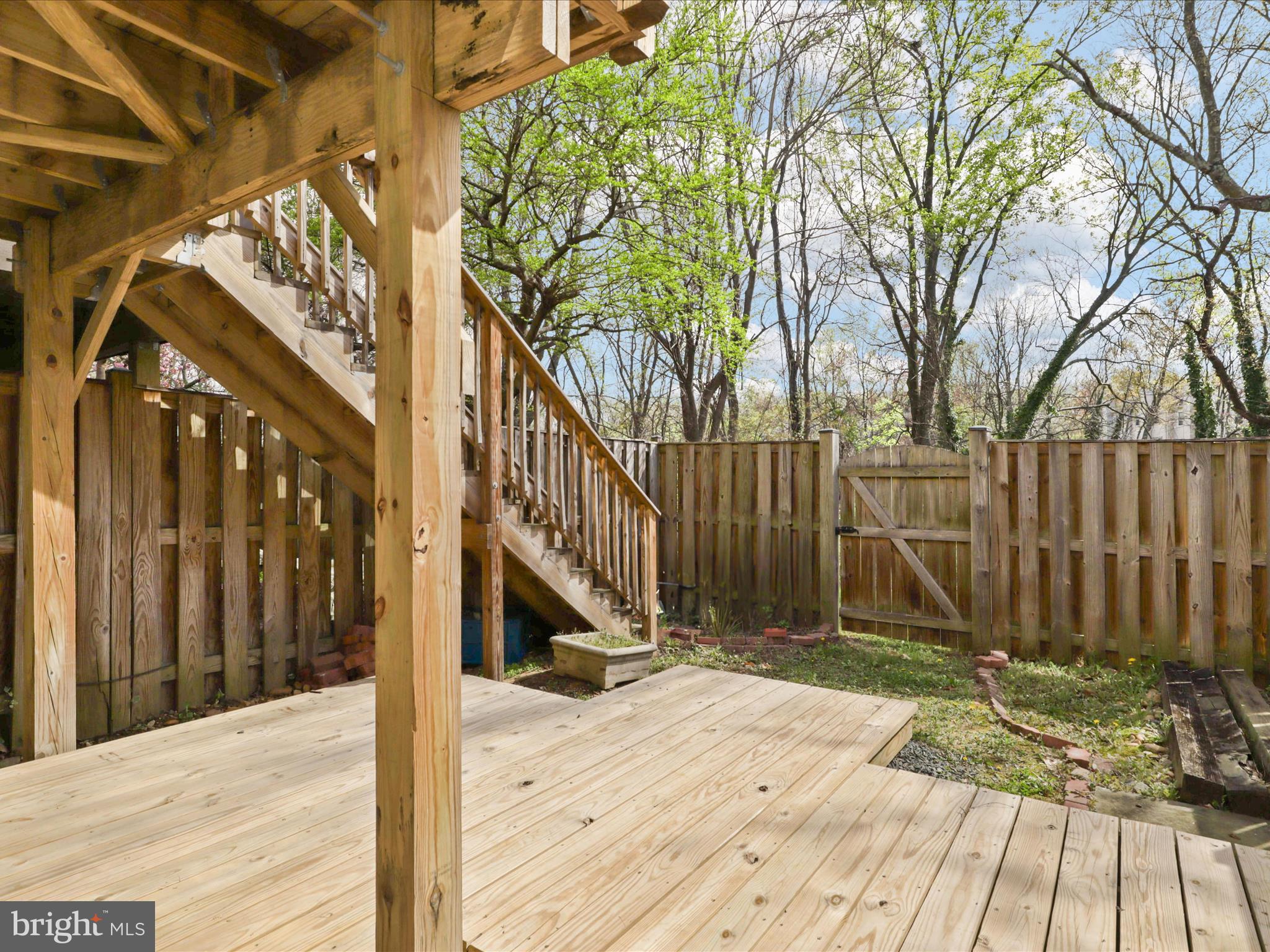 LOFTRIDGE - Residential Lease