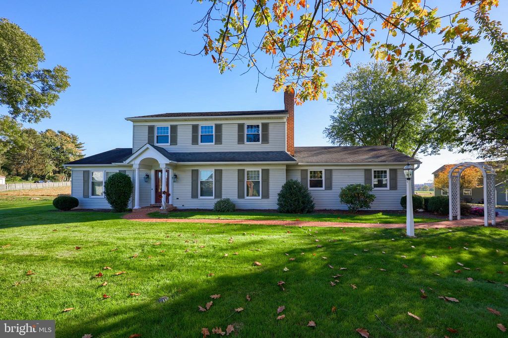 Photo of 2 Mill Ridge Court, LANCASTER, PA 17601 (MLS # PALA2080182)