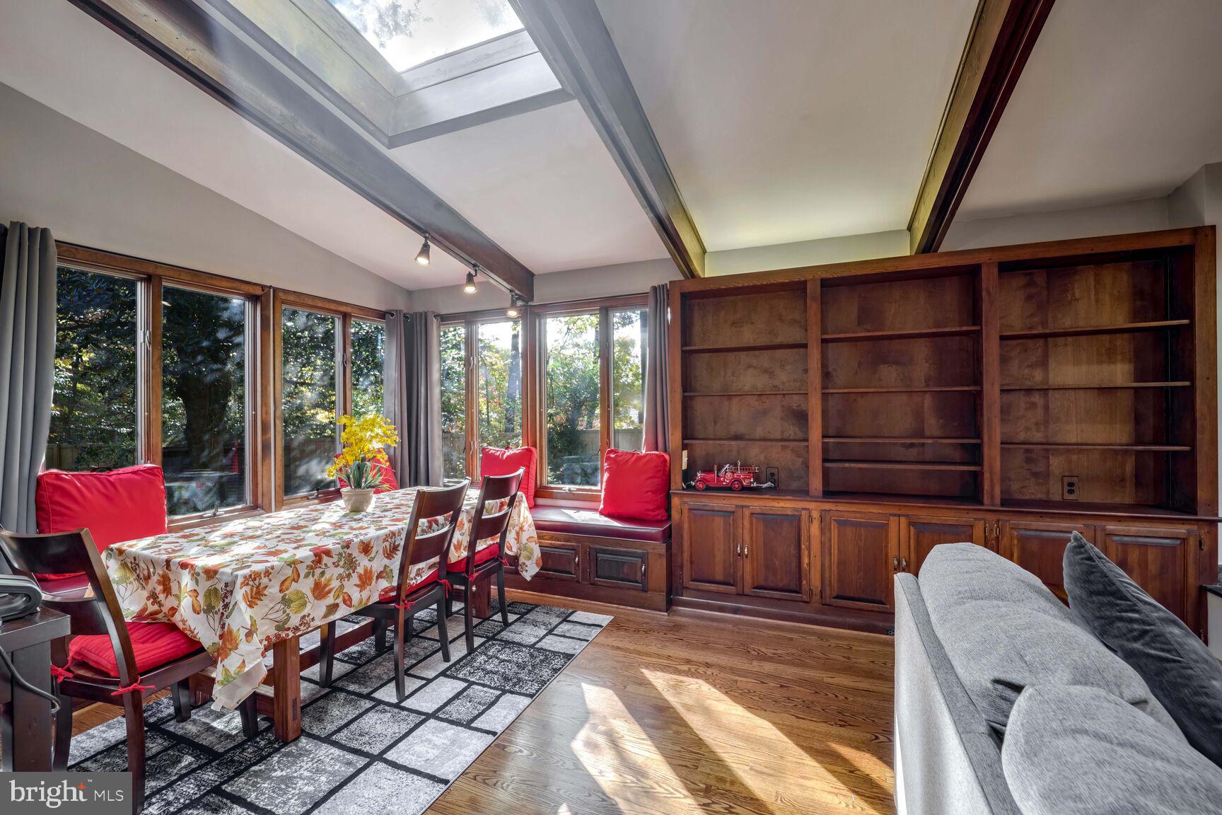 ORANGE HUNT ESTATES - Residential